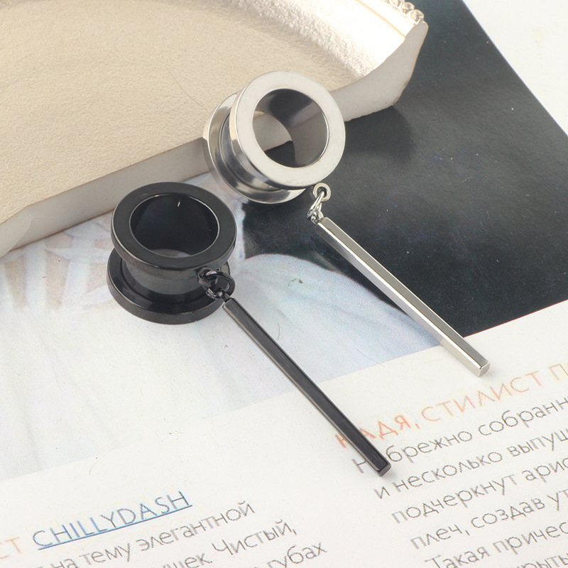 Labret piercing jewelry detail image