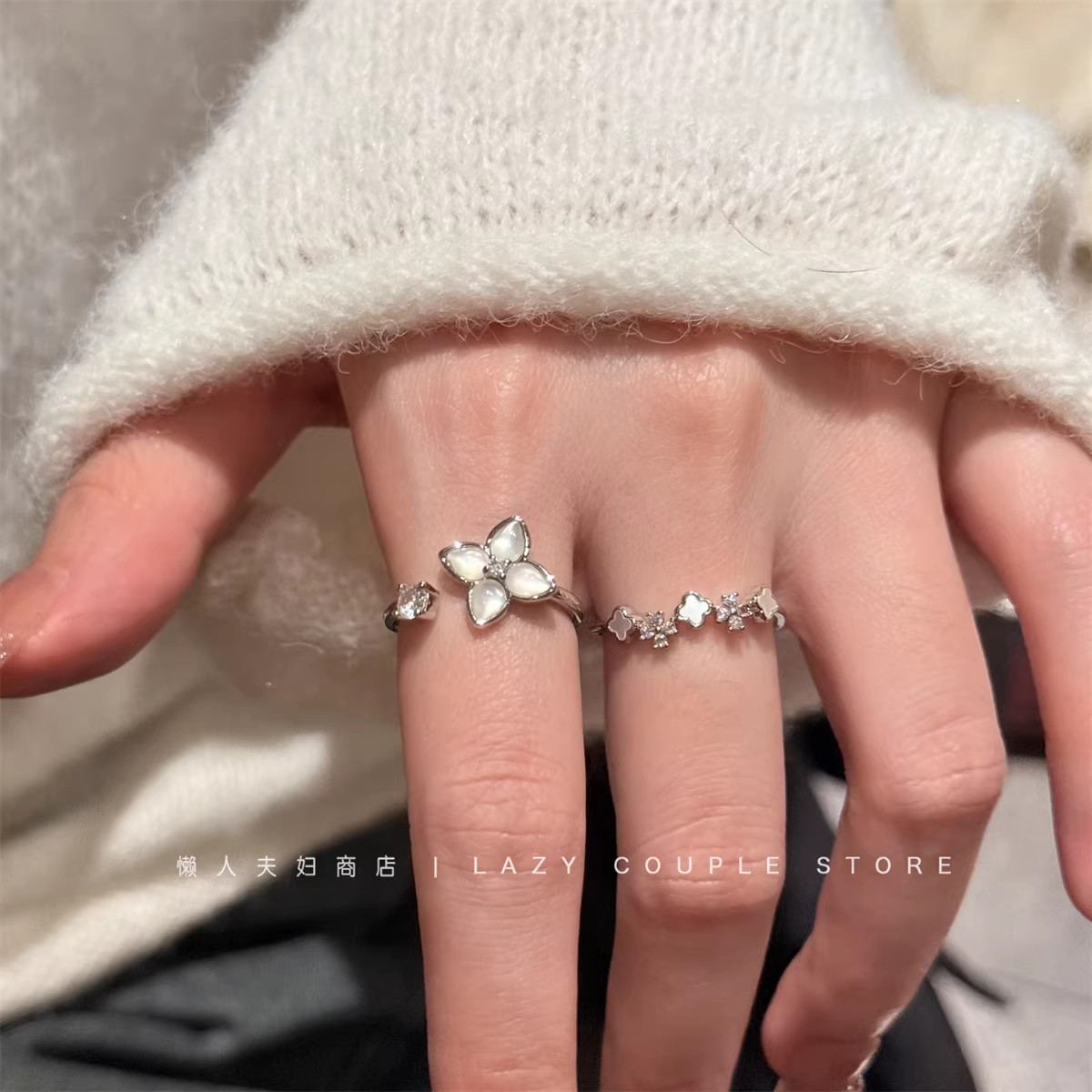 Elegant and Luxurious Silver Four-Leaf Clover Mother-Of-Pearl Ring for Women, Niche Design, Exquisite Open Stackable Ring, 2026 Trend 2