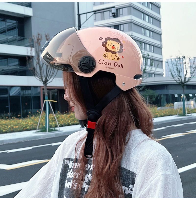 Cartoon Cat 3C Certified Electric Vehicle Helmet Women's Winter All Year Round New National Standard Motorcycle Safety Half Helmet Cute