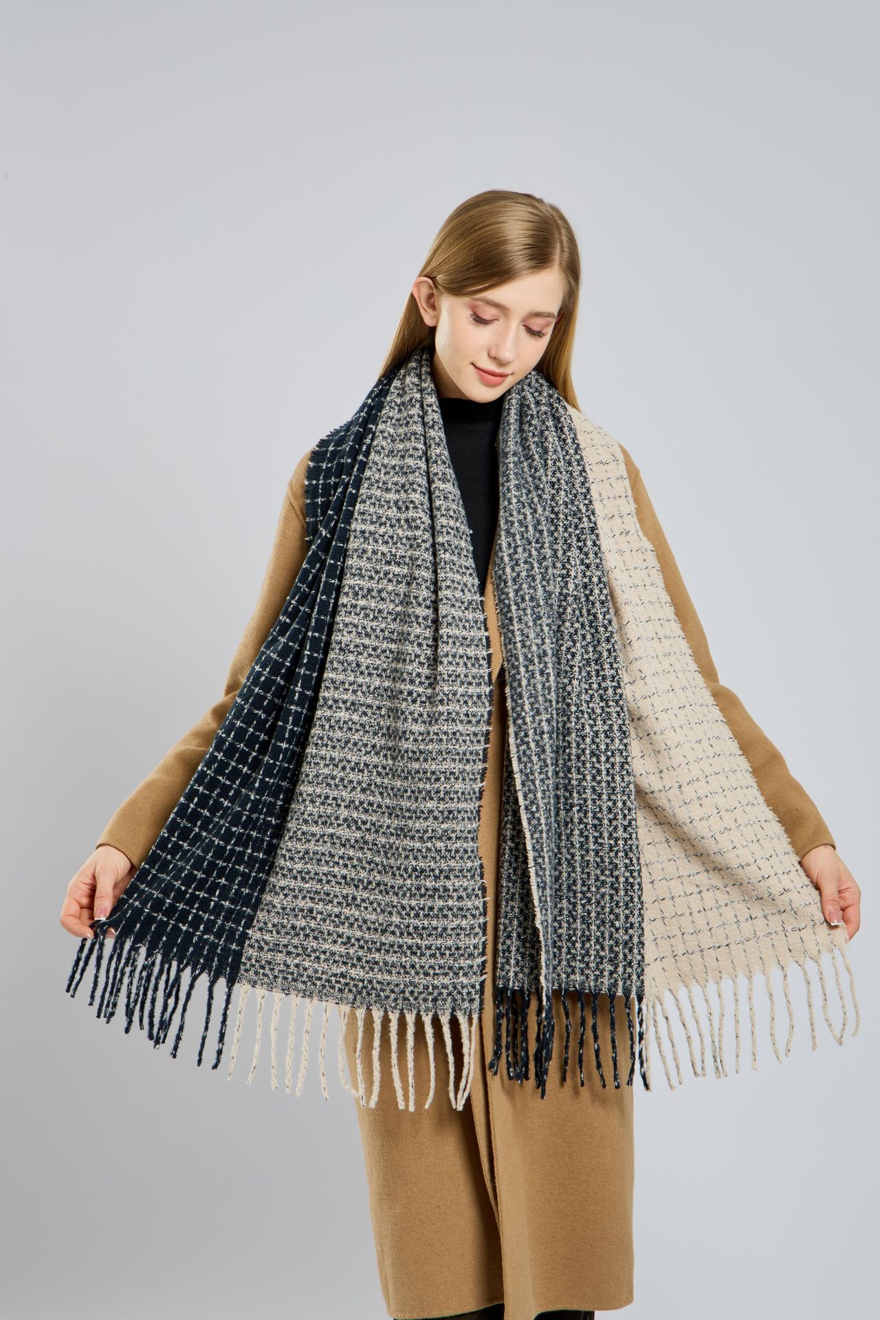 Mujeres Casual Color Sólido Poliéster Borla Bufanda display picture 5