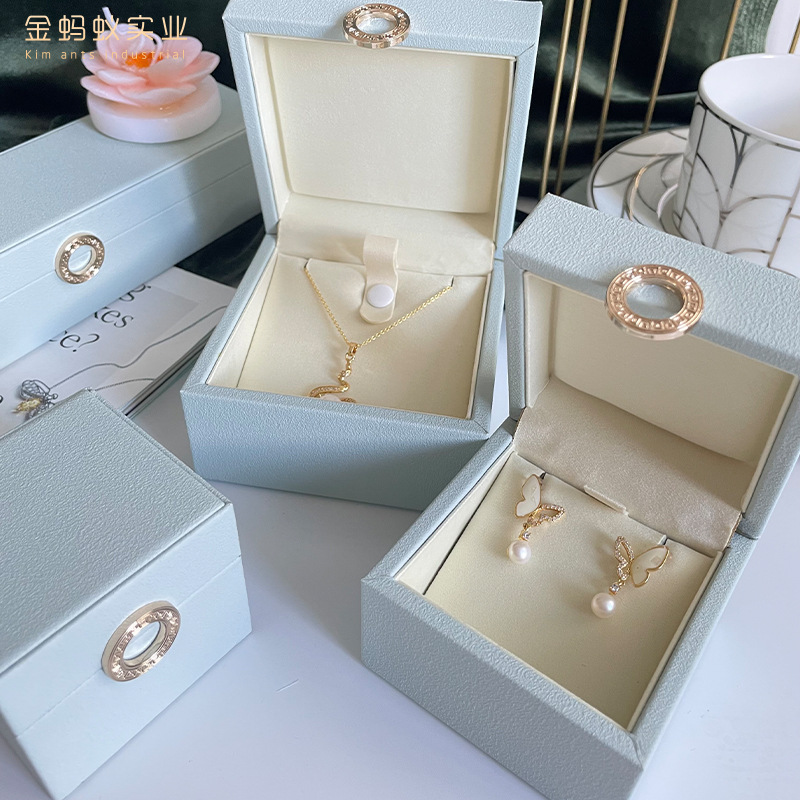 Light Luxury Four-leaf Clover Jewelry Box Ring Necklace Ear Nail Box Jewelry Packaging Box PU Leather Jewelry Packaging Box in stock