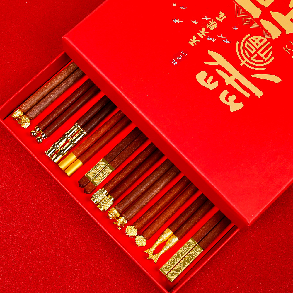 Palillos de madera de ala de pollo, caja de regalo, palillos de regalo de madera maciza antideslizantes para el hogar, sin pintura, sin cera, antideslizante, juego de regalo de mano