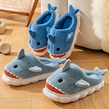 E 38022 Cartoon shark fleece home slippers ��ͨ������޾Ӽ�