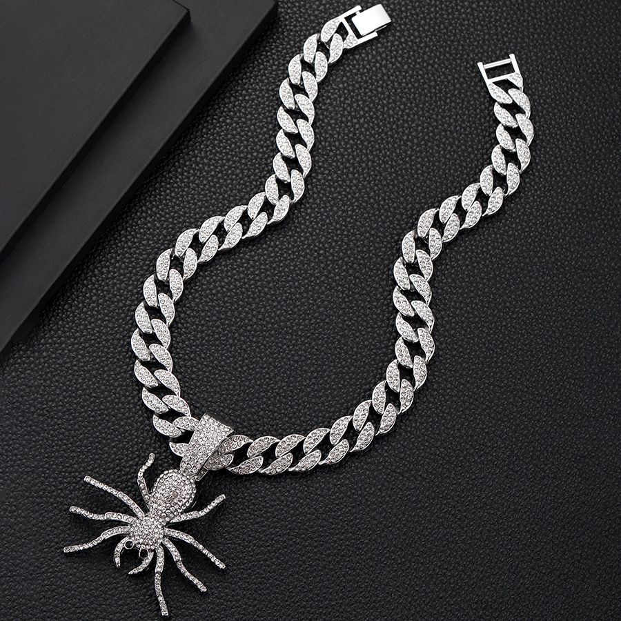 Collier pendentif araignée diamant style punk rock insecte_voghion.com