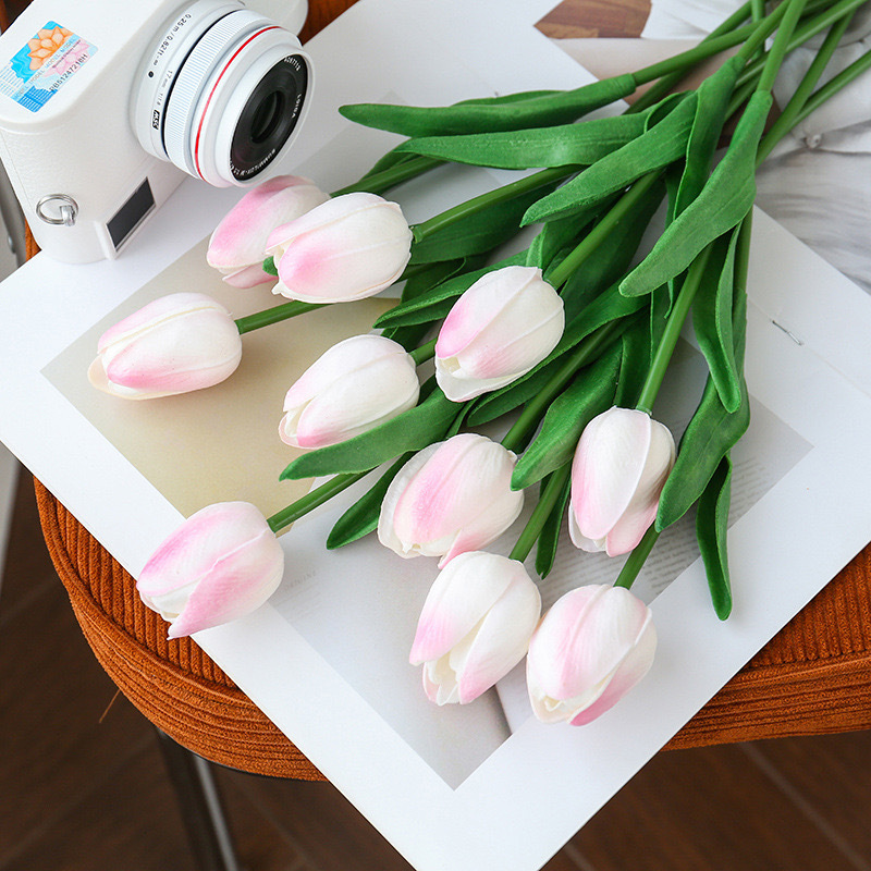 Tulipanes de simulación PU de alta gama flores de simulación de flores de una sola rama sensación de humedad decoración de mesa de comedor en el hogar flores falsas