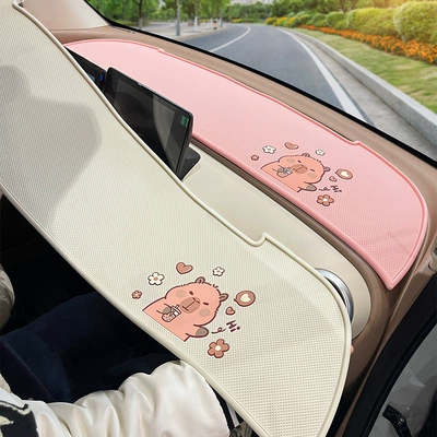 25 Wuling Hongguang mini Macaron: Anti-slip mat