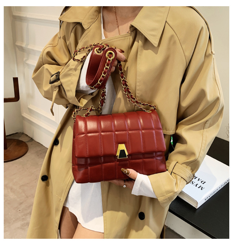 Korean Embroidery Thread Bag 2021 New Autumn Texture Chain Messenger Female Bag Wholesale display picture 14