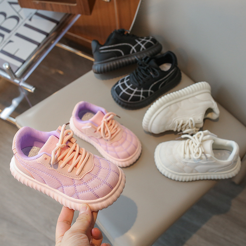 Zapatillas deportivas para niños, otoño 2025, nuevas zapatillas de malla transpirable para niños, estilo coreano, zapatillas blancas versátiles de suela suave para niños grandes y niñas