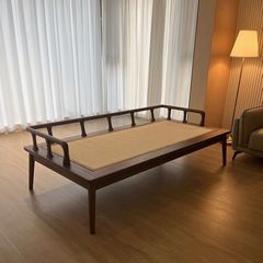 新しい中国風羅漢ベッド、モダンでシンプルなヤナギの貴妃ソファ、リビングルームベッド、バルコニーレジャーソファベッド