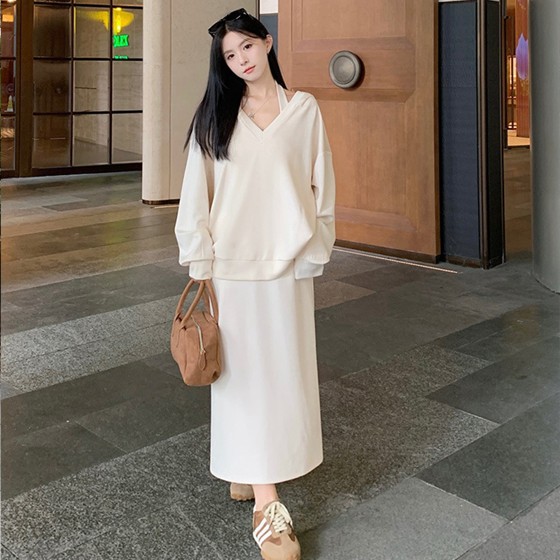 早秋韩系穿搭套装女2025秋季新款休闲卫衣挂脖背心裙子上衣两件套|undefined