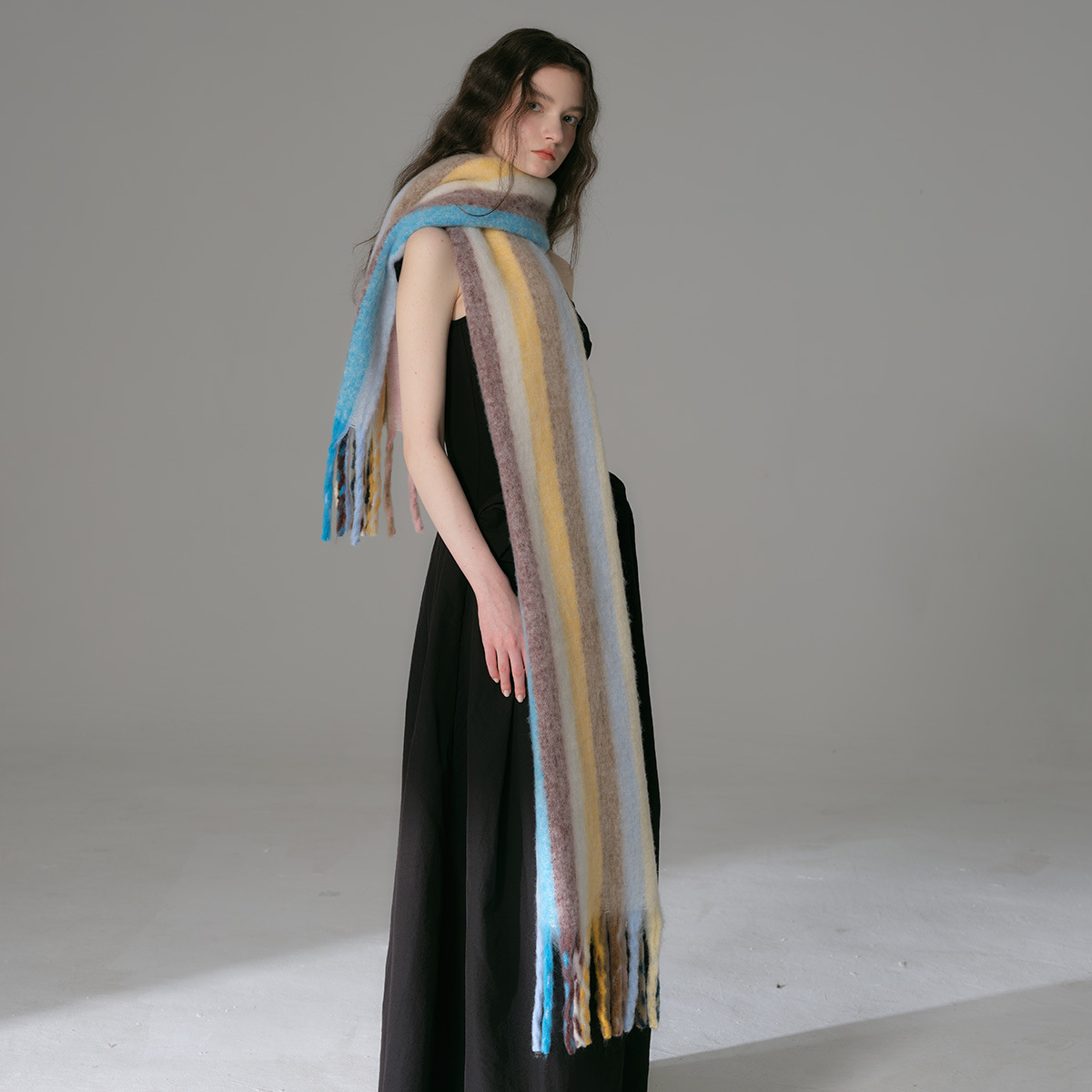 Regenbogenfarbener Kontrast-Vertikalstreifen, farblich passende Kaschmir-Imitation, Schal für Damen im Winter, für warme, weiche Atmosphäre, Quaste, Lätzchen, Schal_voghion.com
