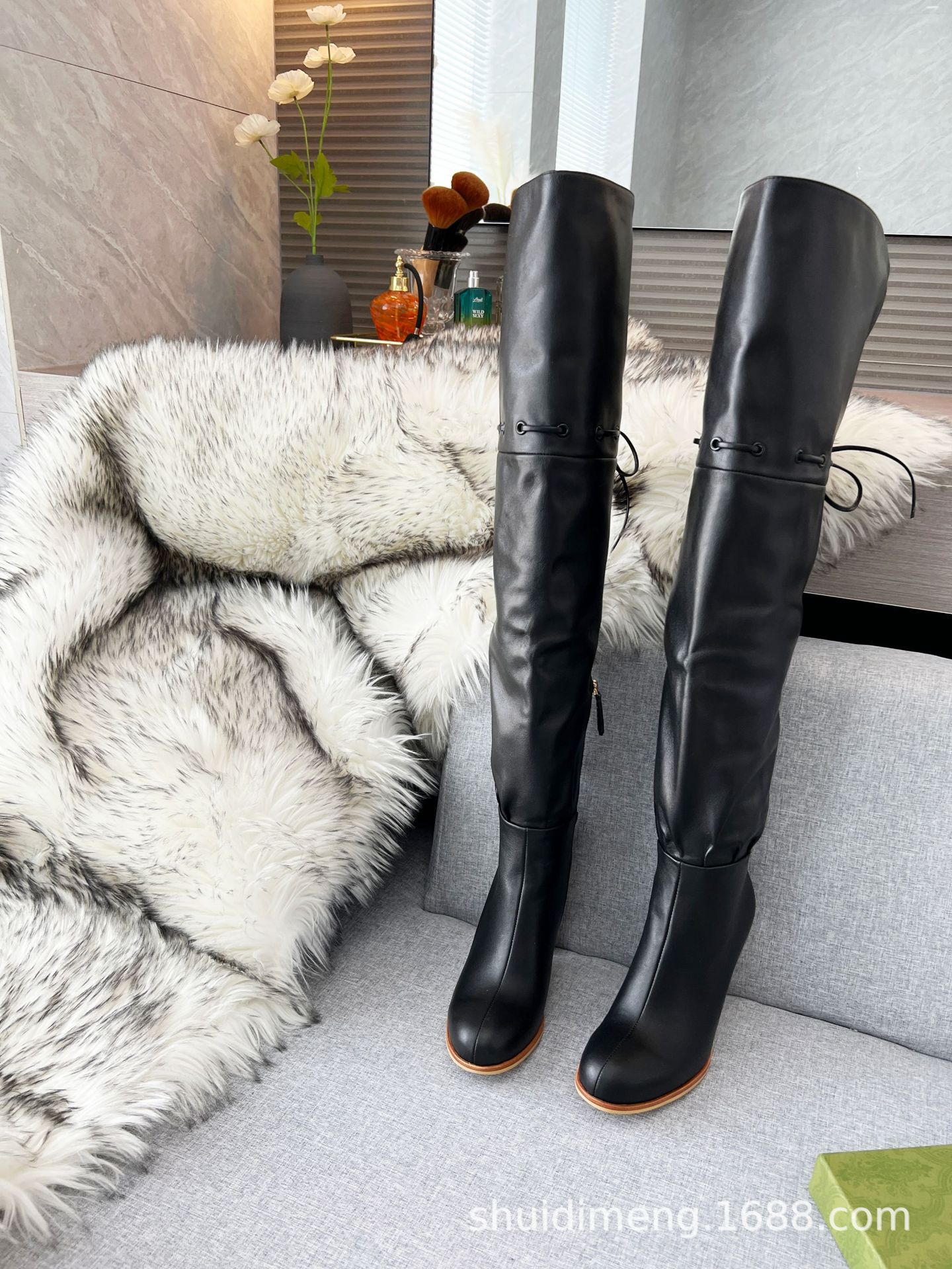 블랙 가죽 바닥