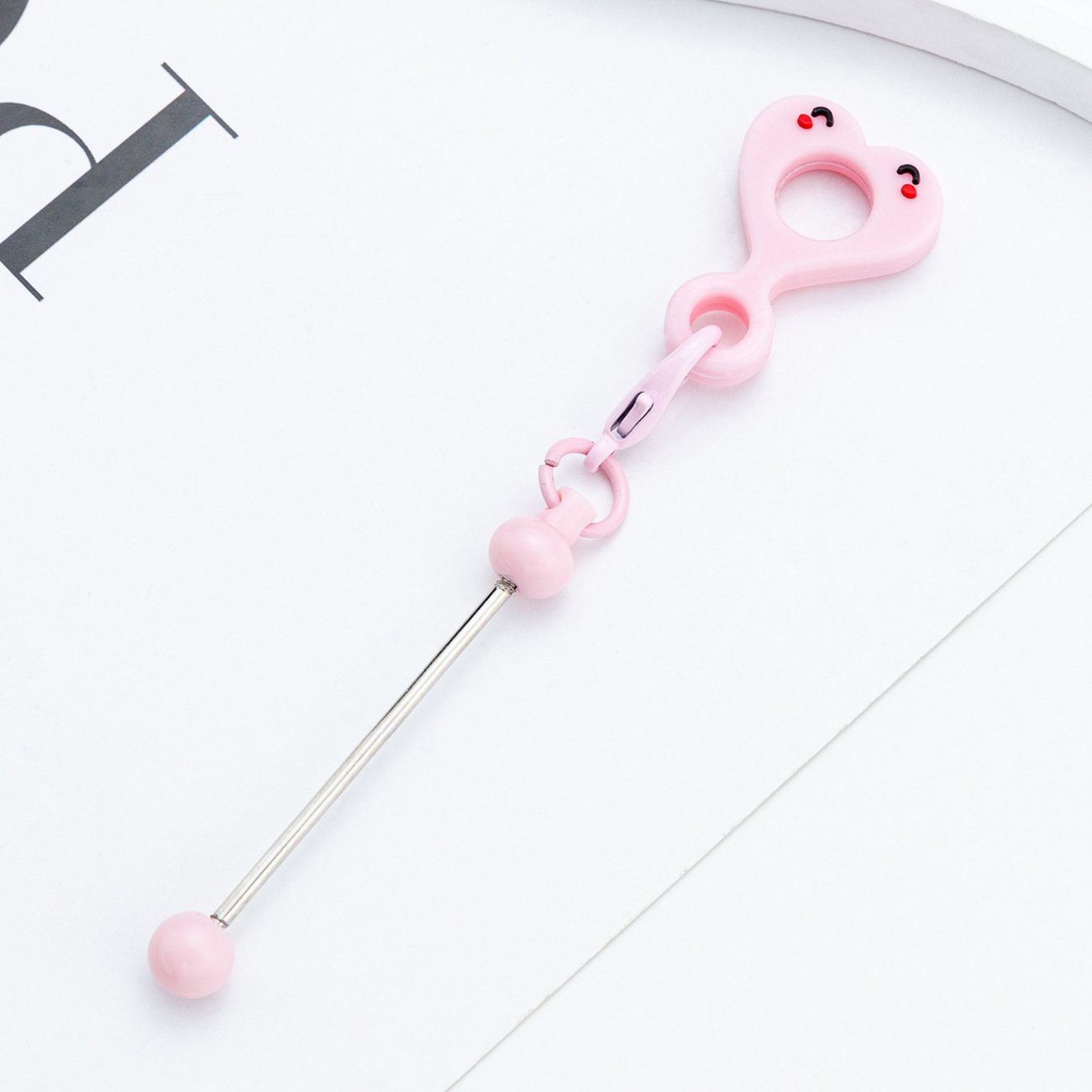 Amor transfronterizo cara sonriente diy cuentas colgante de paja de silicona para 8 - 10mm colgante decorativo de paja de silicona