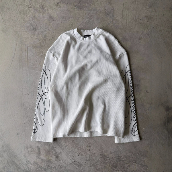 Retro trend brand long-sleeve with a round collar