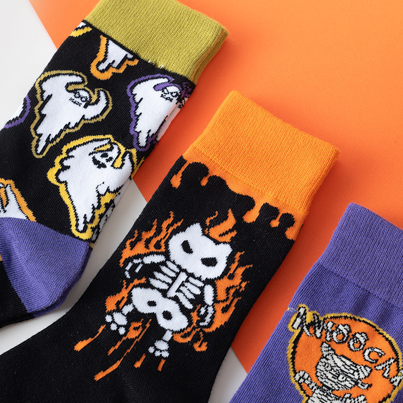 2025d Women's Long Street Style Mid-Calf Halloween Skull Ghost Cartoon Socks Factory_voghion.com