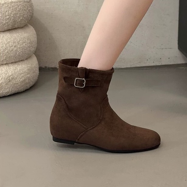 Spring/Autumn 2026 fashion boots, new style with inner height increase, Western-style ankle boots, women's cowboy boots, slimming effect, flat sole, round toe, Birkenstock style