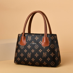 �¿��ϻ����ذ�Ů�ٴ�μ�б����p�ݕr�д�����ͨ�ڰ�