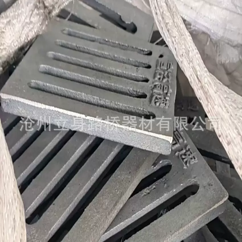 桥梁篦子 铸铁格栅 定制各种尺寸铸铁桥梁篦子