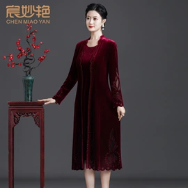 中老年休闲套装;连衣裙;旗袍