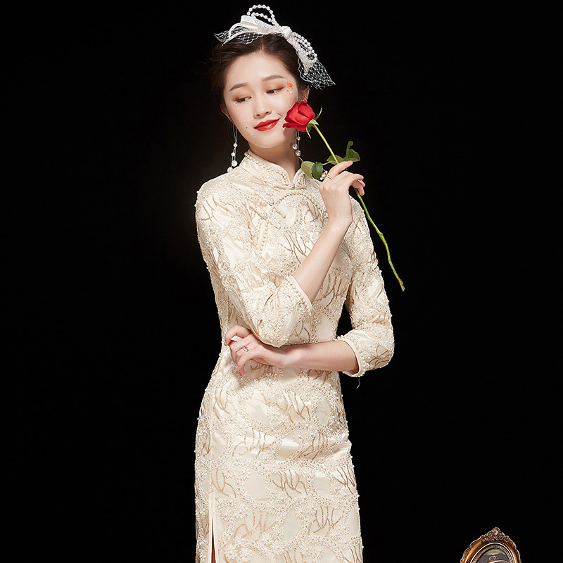 Retro autumn cheongsam
