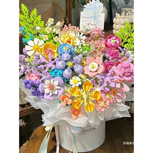 �ֹ�ƴ�b�eľ��õ�廨��һ���״��������b�����Ů�������˹��Y��