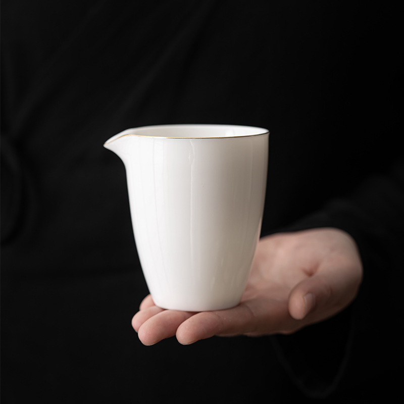 Lambrequin Jade White Porcelain Gongfu Tea Set Accessories - Equitable Cup, Tea Sea, Hand-painted Blue and Gold Filtration Set, Tea Ceremony Dividing Tea Tool