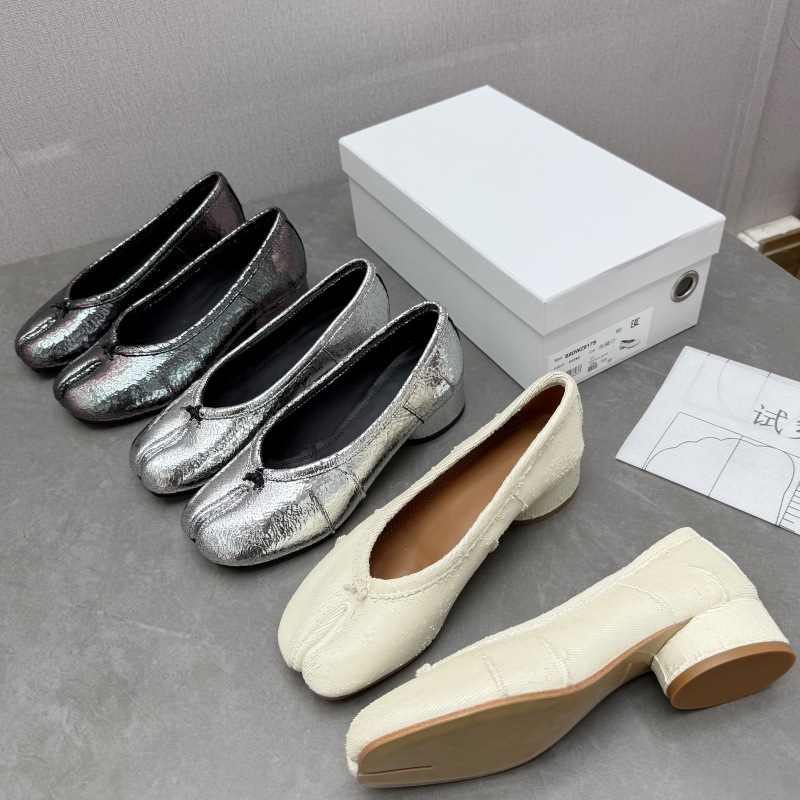 Tabi Split-Toe Shoes 2025 New Women's Unlabeled Cracked Black and Silver Mid-Heel Pig's Trotter Shoes Thick Heel Ballet Pumps