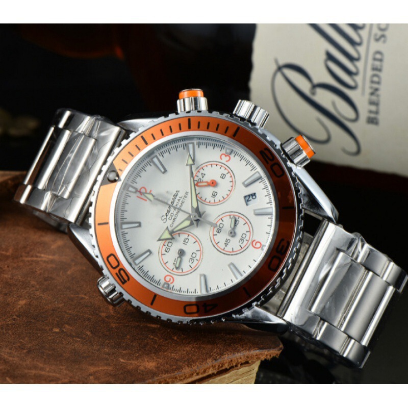 Foreign trade cross-border e-commerce watch: Fashionable European-style trendy men's quartz business casual watch with calendar function Foreign trade cross-border e-commerce watch: Fashionable European-style trendy men's quartz business casual watch with calendar function