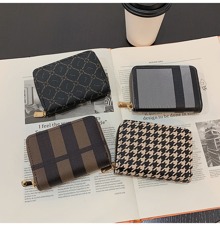 Unisex Stripe Pu Leather Zipper Coin Purse display picture 13