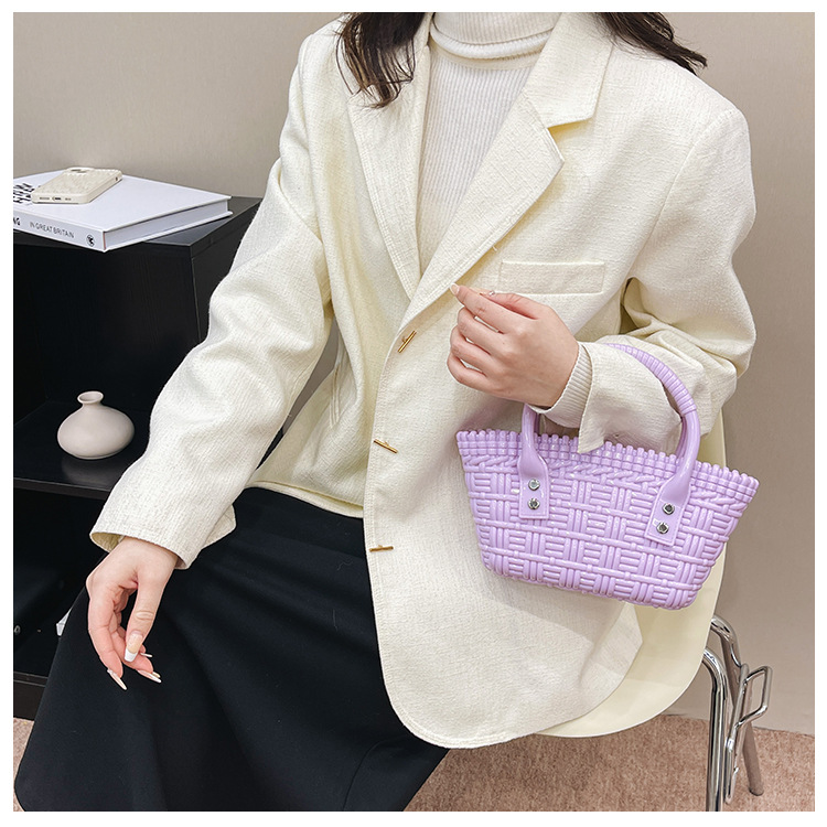 2025 New trendy and versatile crossbody mini vegetable basket jelly bag, fashionable hand-held woven bag, mini tote women's bag undefined