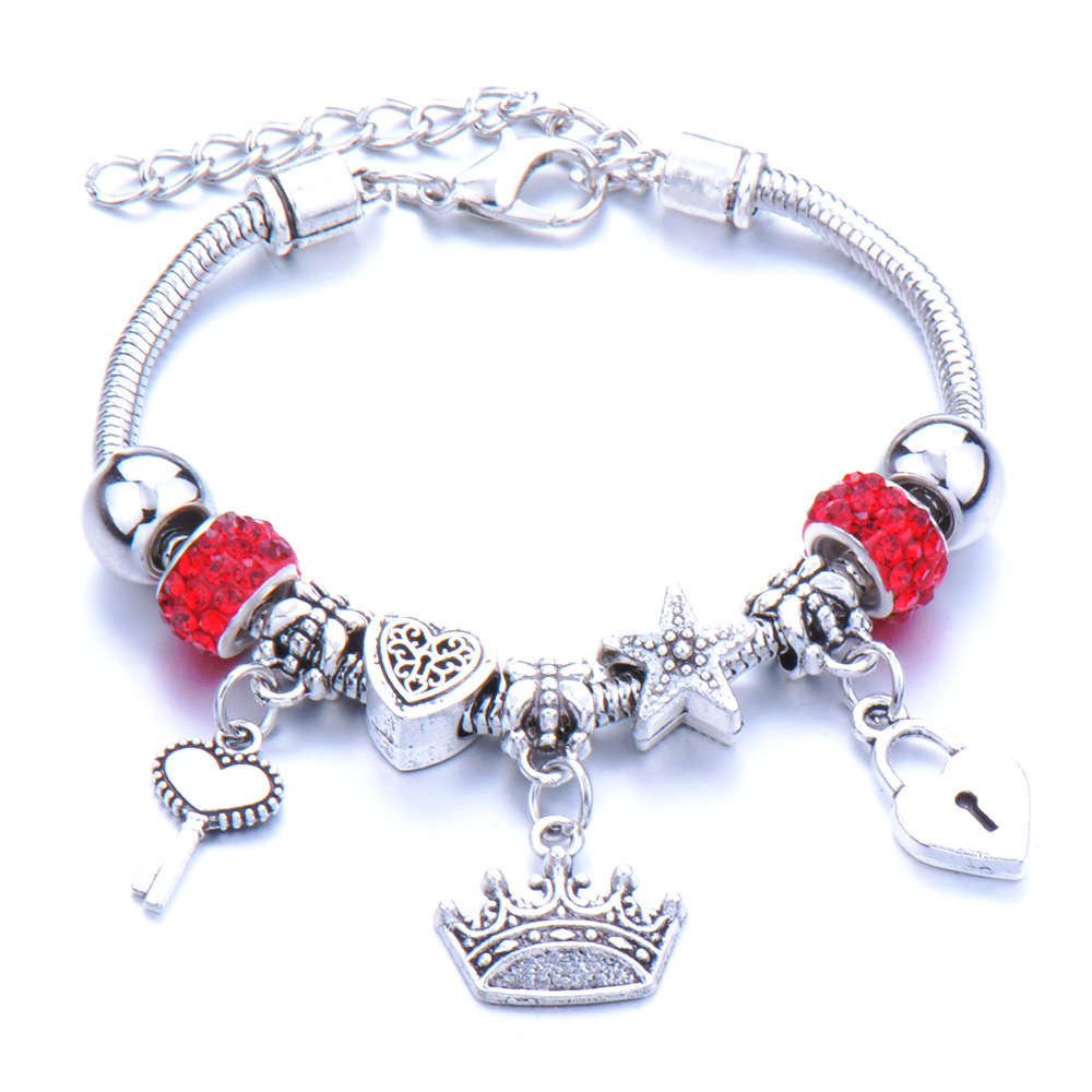 Ethnic Beaded Bracelet With Crown Pendant And Lobster Clasp_voghion.com