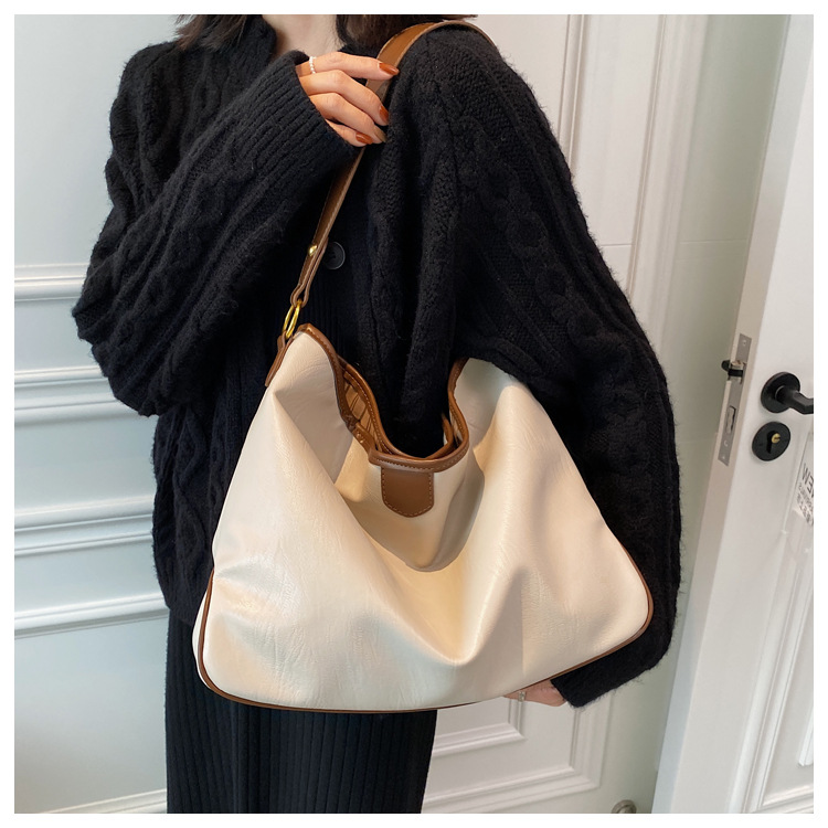 Grande Capacité Sac Femmes Sac 2021 Nouvelle Mode Tout-match De Grand Sac À Bandoulière En Cuir Souple Sentiment Loisirs Seau Sac display picture 6