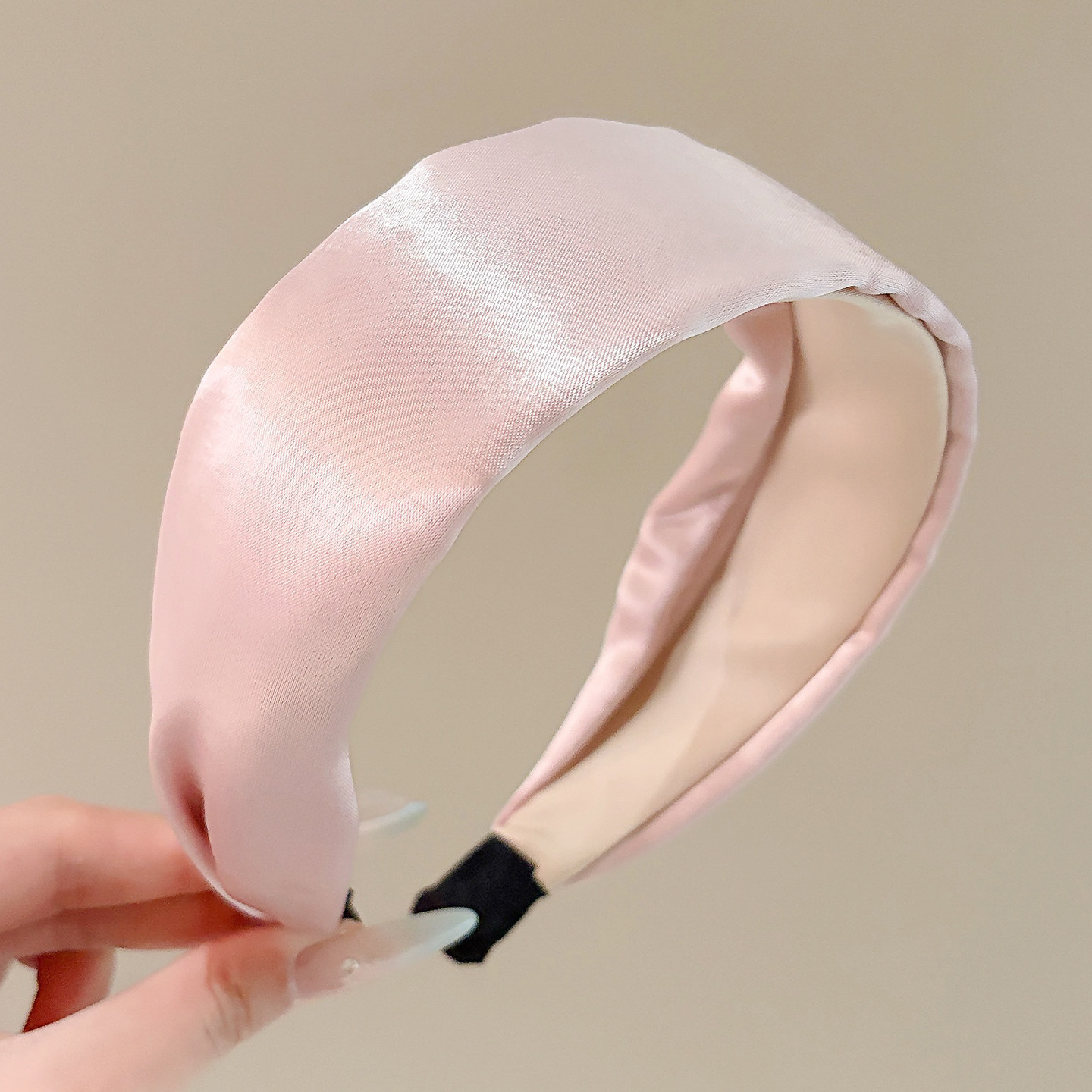 Diadema alta para mujer, nueva colección 2026, accesorio para el cabello estilo Chanel francés, elegante banda ancha para el cabello.
