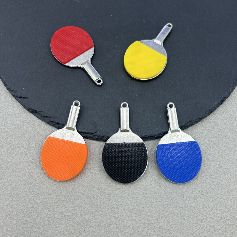 Cross-border simulated mini table tennis racket keychain pendant, creative promotional gift for sports venues and bag decoration Cross-border simulated mini table tennis racket keychain pendant, creative promotional gift for sports venues and bag decoration