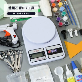 蜡烛;鲜花花艺制品;仿真花