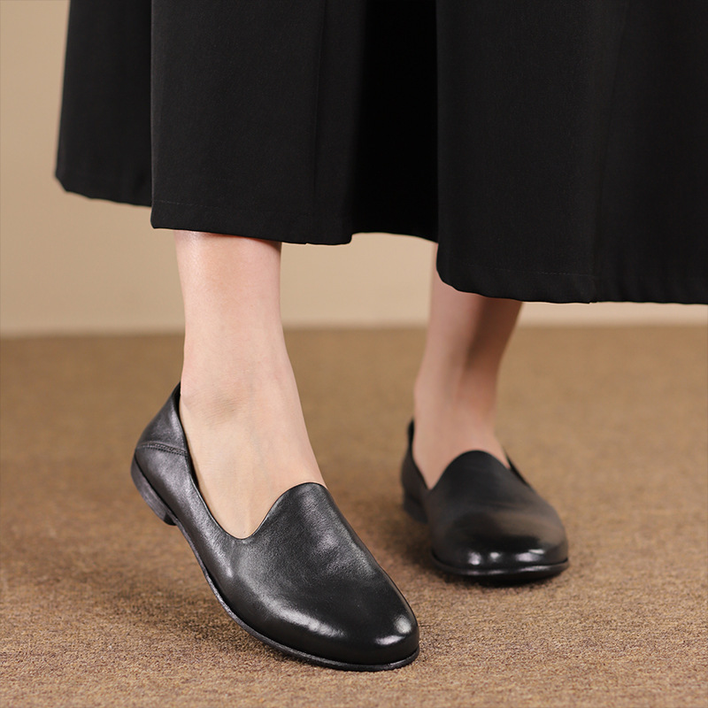 High-Quality Horsehide Flats for Women, Retro Shallow-Mouth Genuine Leather Shoes, Comfortable Genuine Leather Soles, Simple and High-End Small Leather Shoes