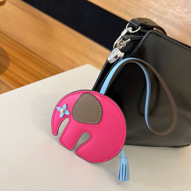 かわいいL vレディースバッグチャームかわいい象ペンダント本革バッグペンダント2025新しいクロスボーダーホットスタイル工場直販|undefined