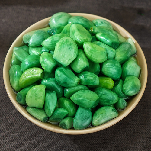 Taste people's authentic jade Laba garlic Shandong green garlic sugar garlic commercial food wholesale 400g/bottle