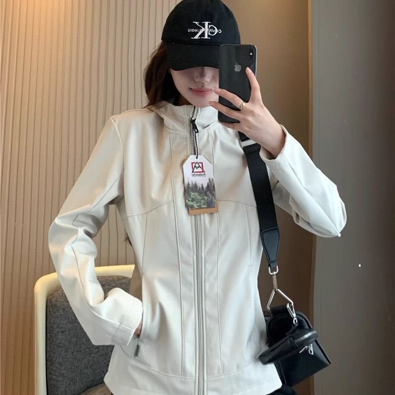 走加拿大!秋冬连帽软壳防风加绒轻便户外夹克外套女