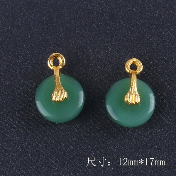 Protective amulet, green buckle
