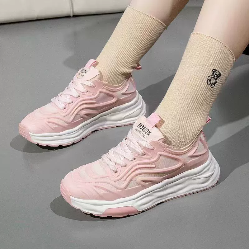 Женские кроссовки 2024 Four Seasons: дышащие, сетчатые, в корейском стиле, универсальные, спортивные, повседневные, с нескользящей мягкой подошвой, модные.