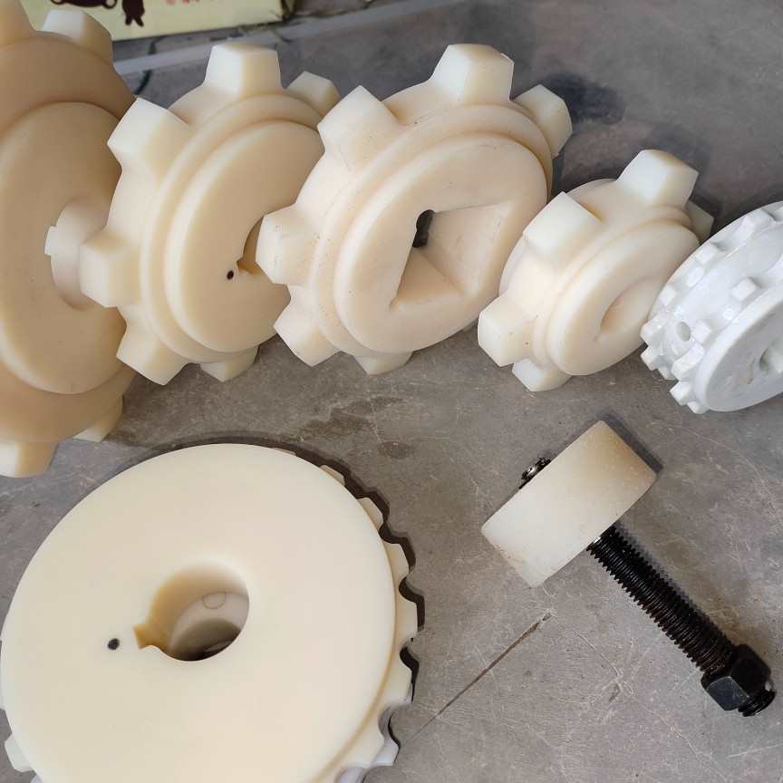 尼龙齿轮链轮尼龙异形POM塑料齿轮尼龙轴套塑料链轮件