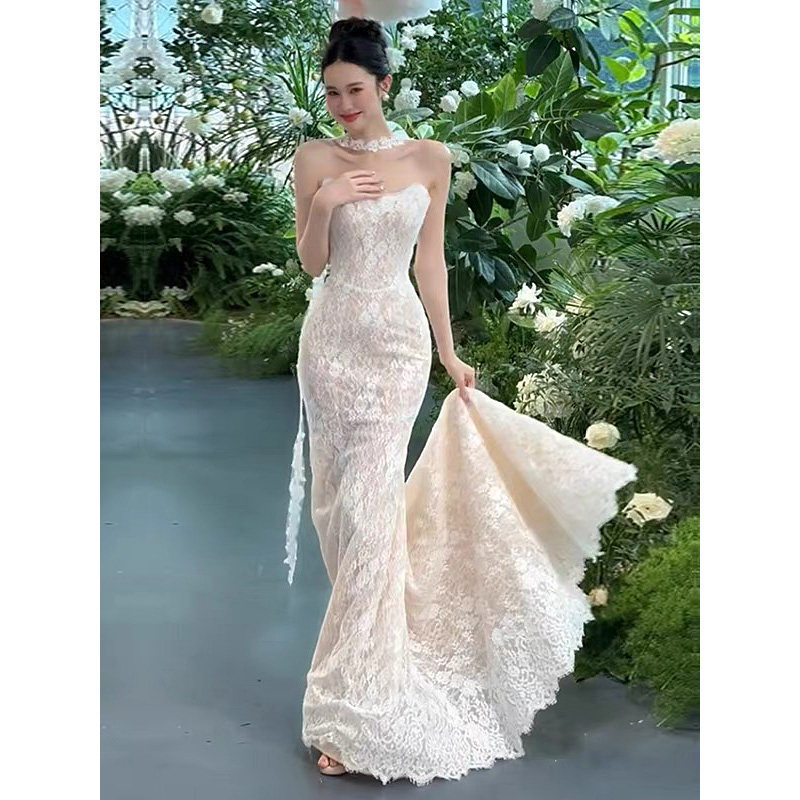Strapless light wedding dress, vintage bridal lace reception dress, stunning forest-style, super ethereal and dreamy, elegant fishtail dress for outings Strapless light wedding dress, vintage bridal lace reception dress, stunning forest-style, super ethereal and dreamy, elegant fishtail dress for outings