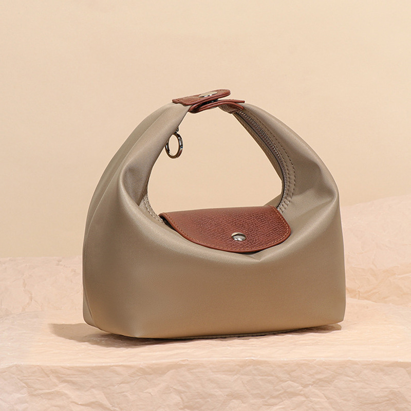 Large-capacity nylon lunch bag, ultra-light, waterproof, wear-resistant, stylish and convenient shoulder bag, crossbody bag for women