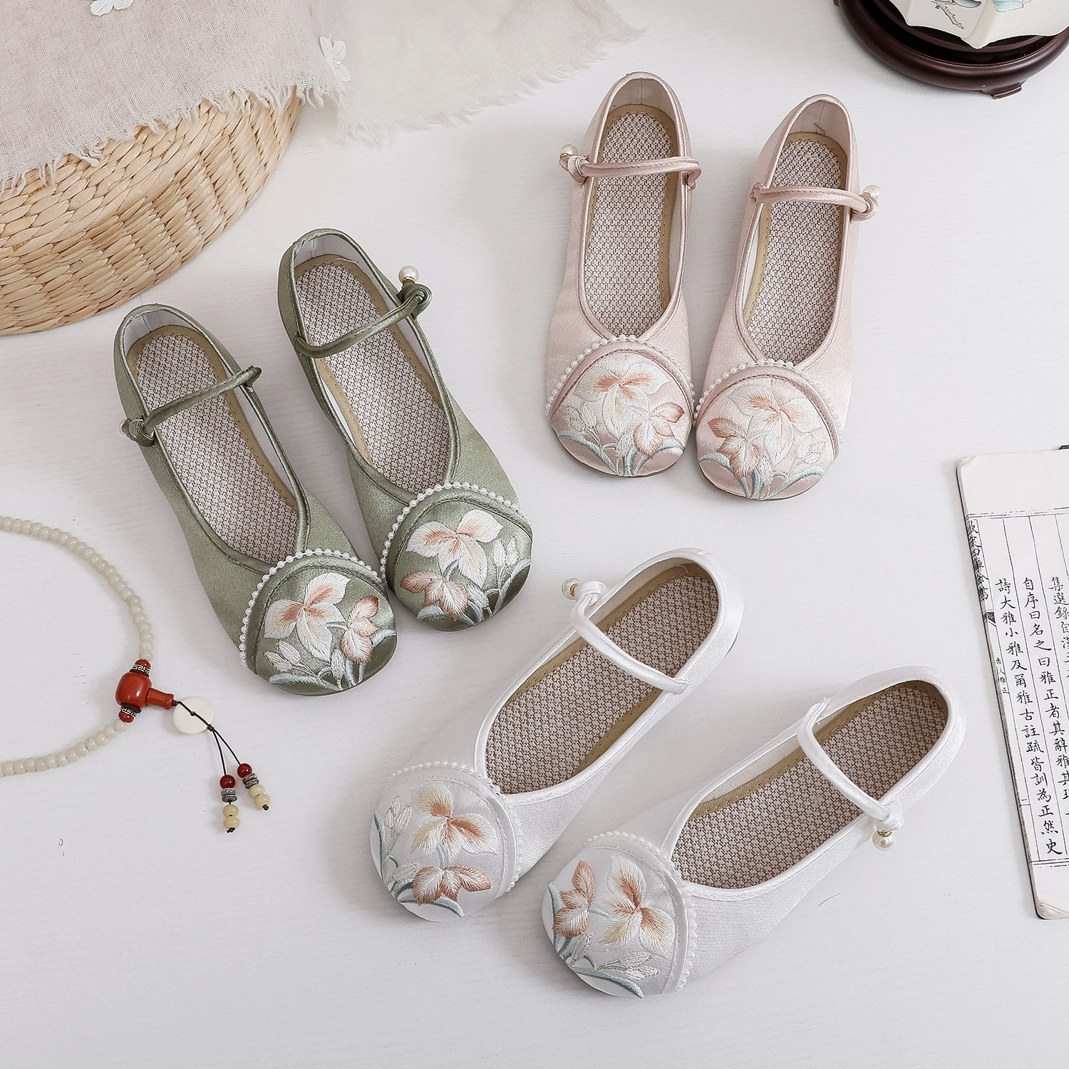 Yuyun 2024 новые подходящие туфли на низком каблуке Cheongsam Hanfu в этническом стиле однослойные туфли с вышивкой