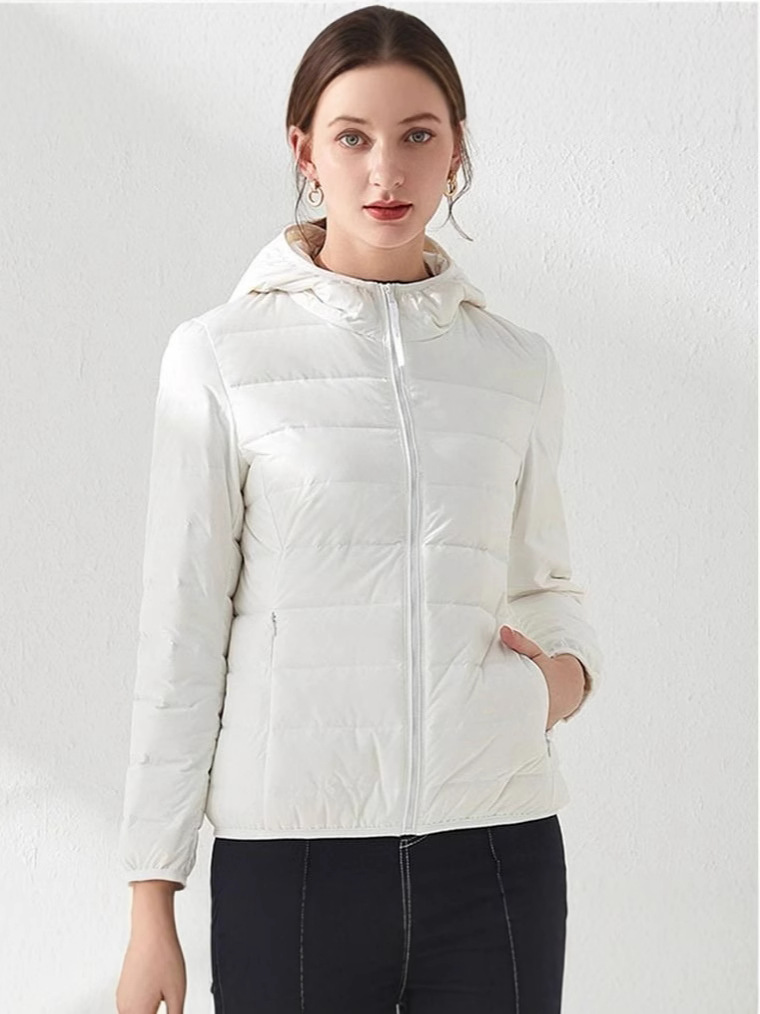 Otoño y invierno nuevo tipo de chaqueta delgada sin costuras, mujer ligera y corta coreana de cuello ligero, chaqueta deportiva al aire libre de tamaño grande
