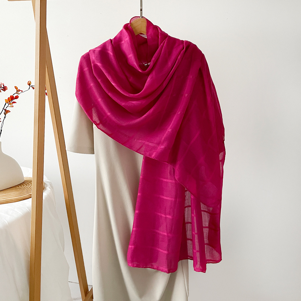 Femmes Rétro Style Simple Couleur Unie Polyester Écharpe En Soie display picture 21