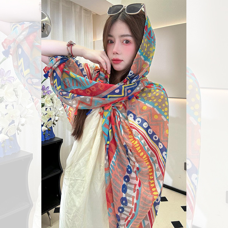 Chal de protección solar de verano para mujer 2025 nuevo estilo hebilla largo estilo étnico fotografía de viaje estilo fino playa bufanda de seda capa