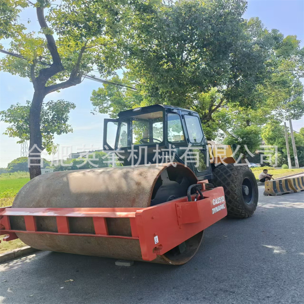 Comercio exterior exportación de rodillos de segunda mano 10 toneladas 12 toneladas CA301D ca251d rodillos de carretera Dyner Packer