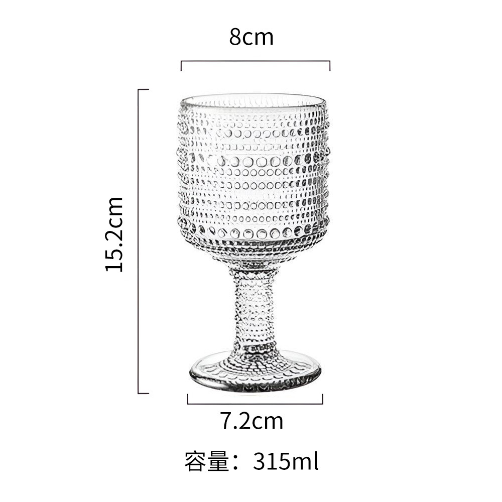 Vaso de vino con cuentas transparentes